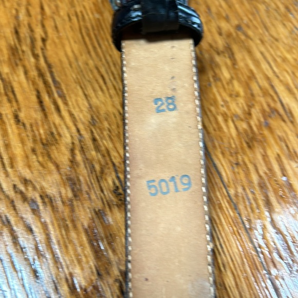 Vintage Brighton black croc print belt.  Size Medium (28). - Picture 9 of 10